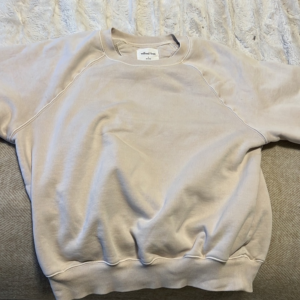 SOLD 💕CREAM WILFRED CREW NECK - Picture 3 of 8
